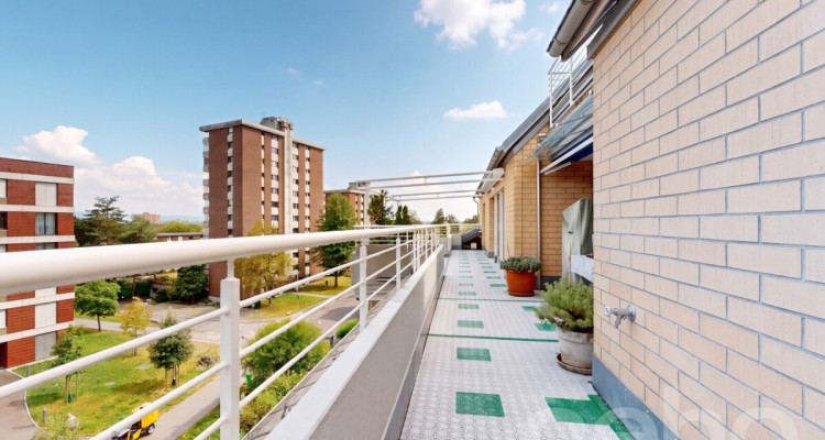 Grosszügige Dachmaisonette mit direktem Liftzugang in Wetzikon image 10