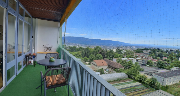 Superbe appartement en étage élevé avec piscine en viager occupé sans rente image 1