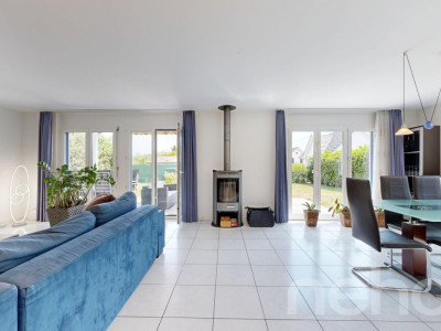 Grosszügiges Zuhause mit Garten, Garage und viel Raum image 4
