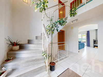 Grosszügiges Zuhause mit Garten, Garage und viel Raum image 12