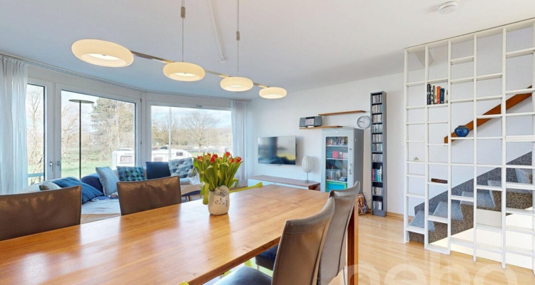 Helles 5.5-Zimmer-Reihenhaus mit Blick ins Grüne an ruhiger Lage image 2