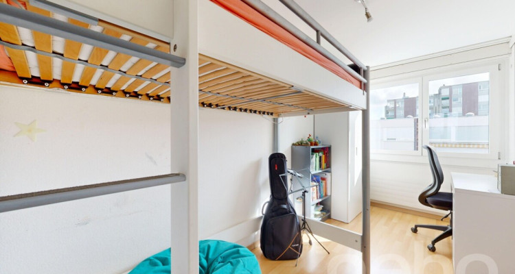 Helles 5.5-Zimmer-Reihenhaus mit Blick ins Grüne an ruhiger Lage image 11