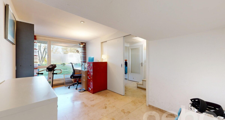 Helles 5.5-Zimmer-Reihenhaus mit Blick ins Grüne an ruhiger Lage image 12