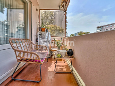 Exclusivité! Appartement de 4.5 pièces ;  Un cadre de vie privilégié sur les hauteurs de Fribourg image 2