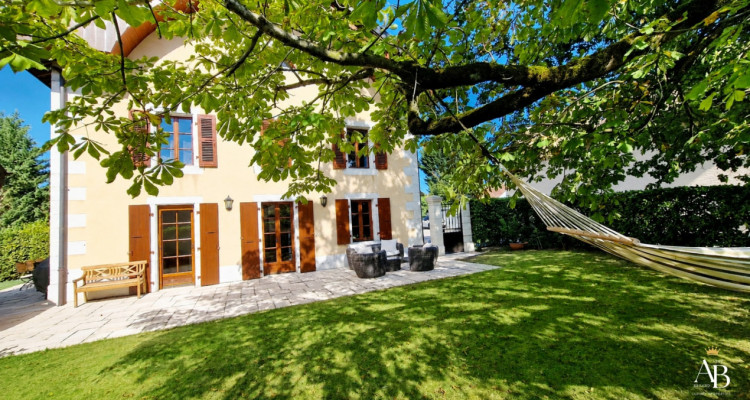 En exclusivité : Authentique Maison villageoise  image 1
