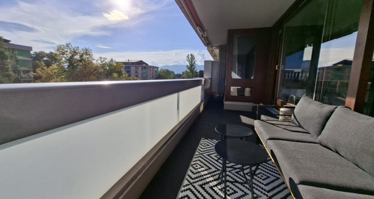 Très bel appartement 2,5 pièces avec grand balcon et vue exceptionnelle  image 6