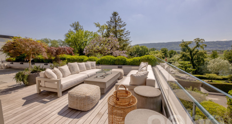 Exklusive Terrassenwohnung mit Panorama-Aussicht image 8