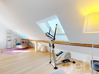 Triplex dexception de 6,5 pièces avec sauna et jardin image 11