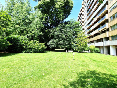 luxueux Appartement vue lac, Eléganterésidence avec piscine intérieure & jacuzzi image 11