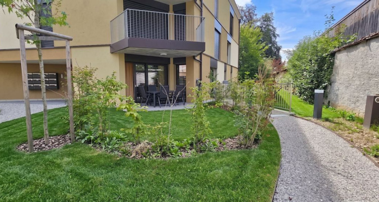 Joli appartement de 2,5 pièces avec terrasses et jardin à Couvet image 8