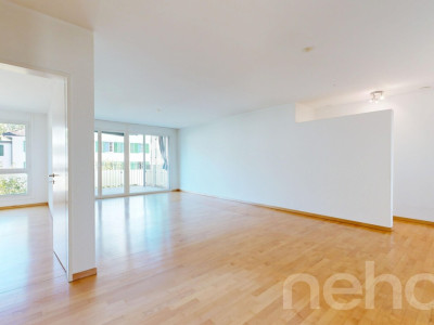 Lichtdurchflutete 4.5-Zimmer-Wohnung in Horgen image 2