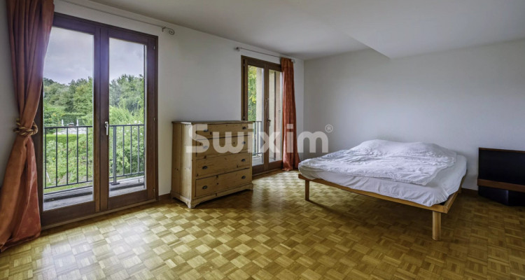 Très agréable villa avec jardin image 4