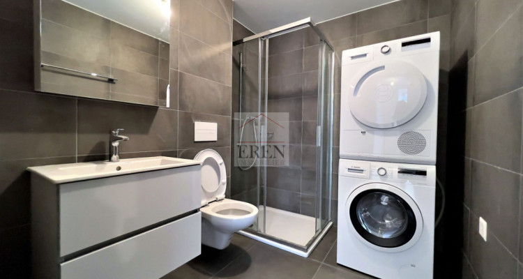 Studio de 42 m2 avec balcon et vue + parking couvert image 4