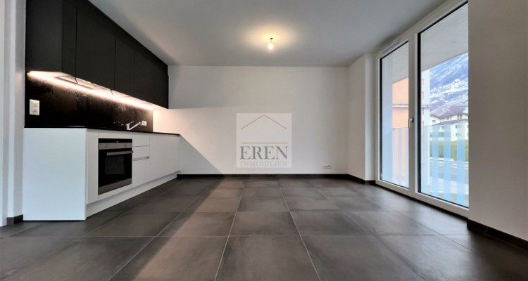 Studio de 42 m2 avec balcon et vue + parking couvert image 5