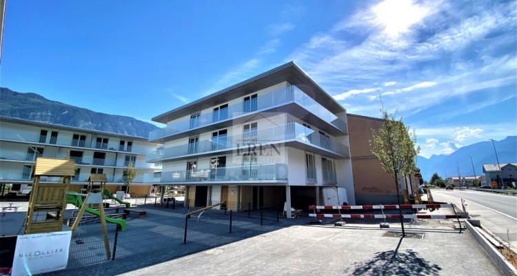 Studio de 42 m2 avec balcon et vue + parking couvert image 9