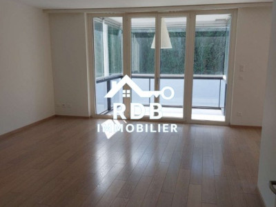 Appartement de 5 pièces au rez-de-chaussée situé à Vésenaz 1222 image 3