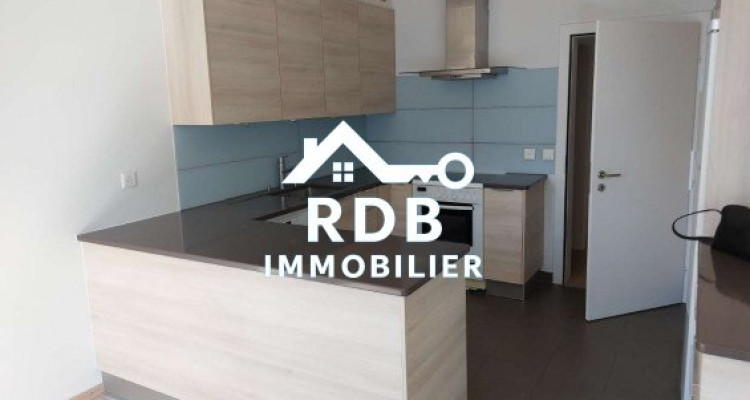 Appartement de 5 pièces au rez-de-chaussée situé à Vésenaz 1222 image 1