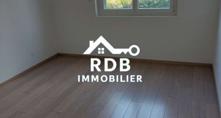 Appartement de 5 pièces au rez-de-chaussée situé à Vésenaz 1222 image 4