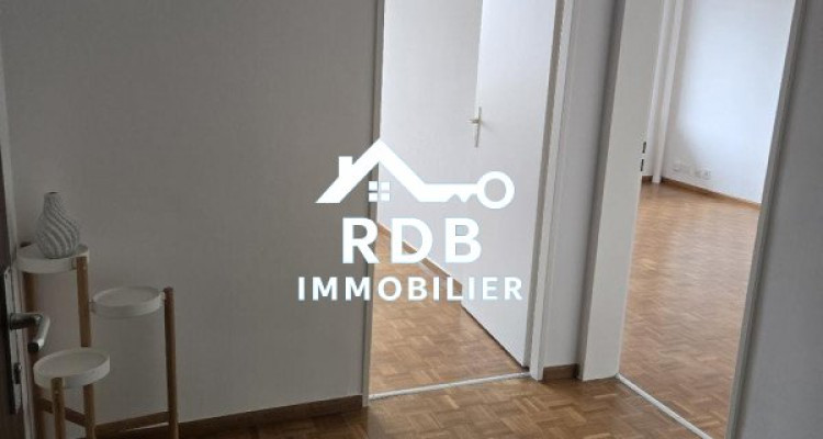 Appartement de 3 pièces au 3ème étage situé à Grand Saconnex 1218  image 3