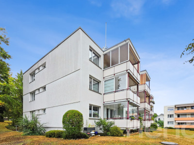 Lichtdurchflutete 4.5 Zimmer Wohnung in Bettlach image 1