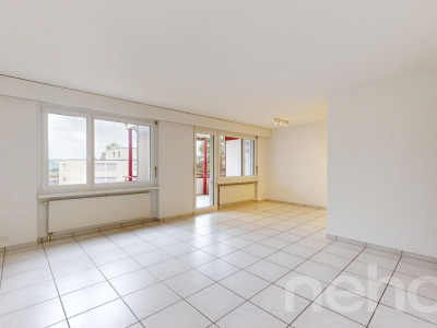 Lichtdurchflutete 4.5 Zimmer Wohnung in Bettlach image 12