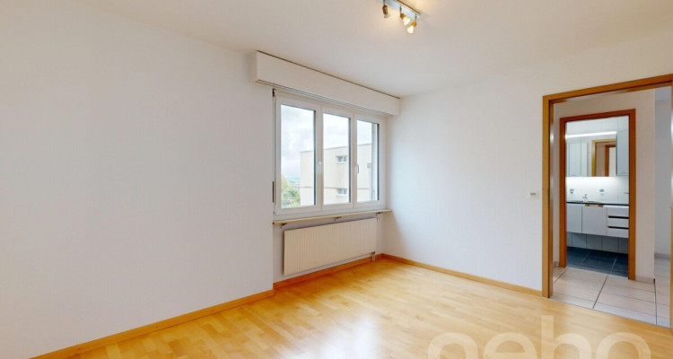 Lichtdurchflutete 4.5 Zimmer Wohnung in Bettlach image 8
