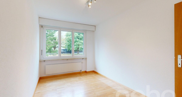 Lichtdurchflutete 4.5 Zimmer Wohnung in Bettlach image 9