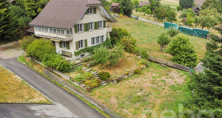 5.5-Zimmer-Einfamilienhaus mit grossem Grundstück und viel Potenzial image 1