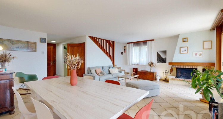 Duplex de charme avec vue imprenable sur le lac et les Alpes image 5