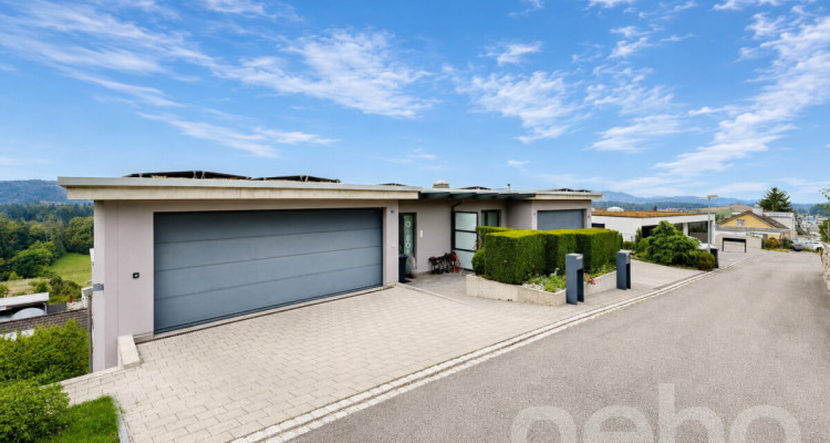 Wohnen mit Weitblick ? 4.5-Zimmer-Terrassenwohnung mit Doppelgarage image 1