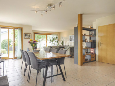 Set of 2 beautiful villas in Bernex image 3