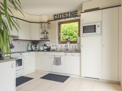 Set of 2 beautiful villas in Bernex image 5