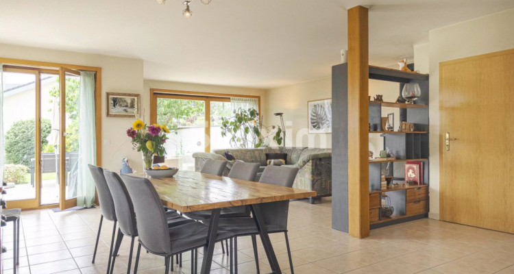 Set of 2 beautiful villas in Bernex image 3
