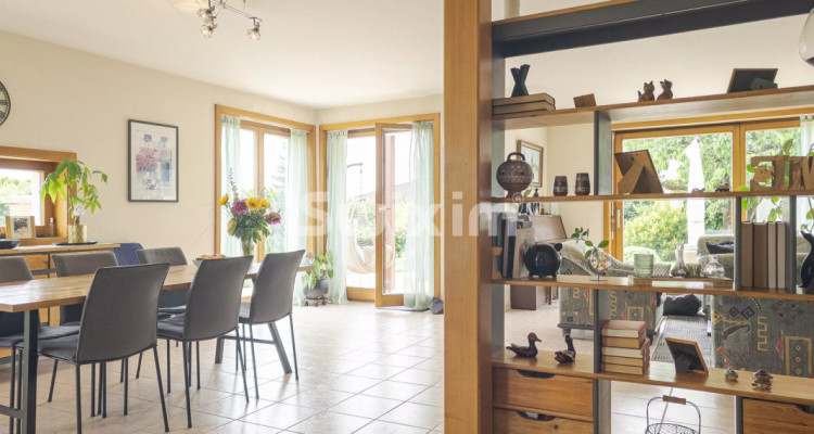 Set of 2 beautiful villas in Bernex image 4