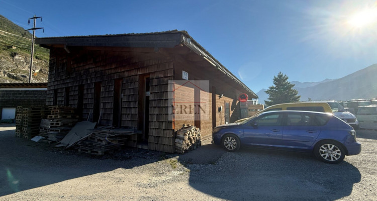 Halle industrielle + annexe à vendre à Saint-Léonard image 1