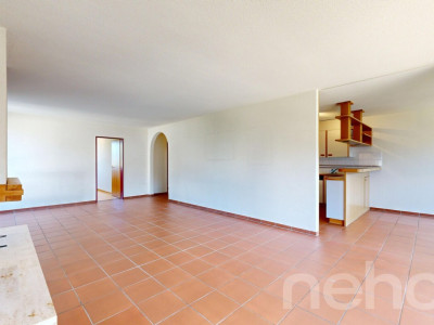 Naturnah wohnen mit Cheminée, Balkon und eigenem Bastelraum image 2