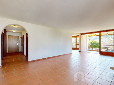 Naturnah wohnen mit Cheminée, Balkon und eigenem Bastelraum image 3