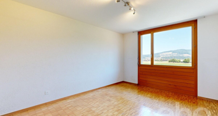 Naturnah wohnen mit Cheminée, Balkon und eigenem Bastelraum image 5