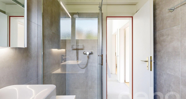 Renoviertes 5.5-Zimmer-Eckhaus in Bergdietikon image 9