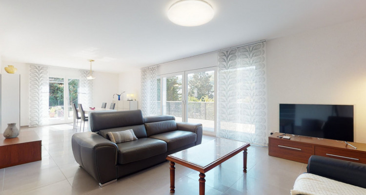 Grande maison avec jardin et appartement indépendant à Penthalaz image 3