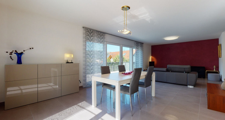 Grande maison avec jardin et appartement indépendant à Penthalaz image 4