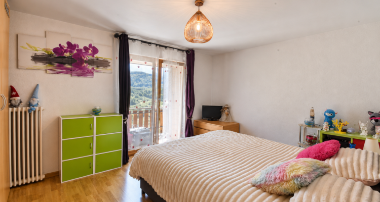 Charmant appartement de 4.5 pièces dans un quartier calme à Val-dIlliez image 3