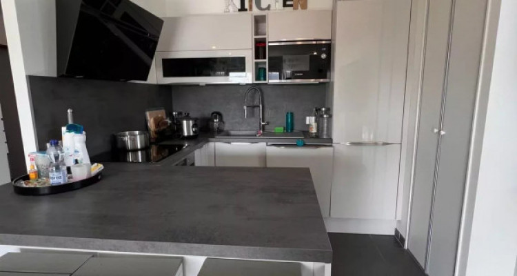 APPARTEMENT T3 EN ATTIQUE image 3