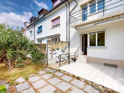 Gemütliches Reihenhaus zum Selbstgestalten im Neubadquartier image 3