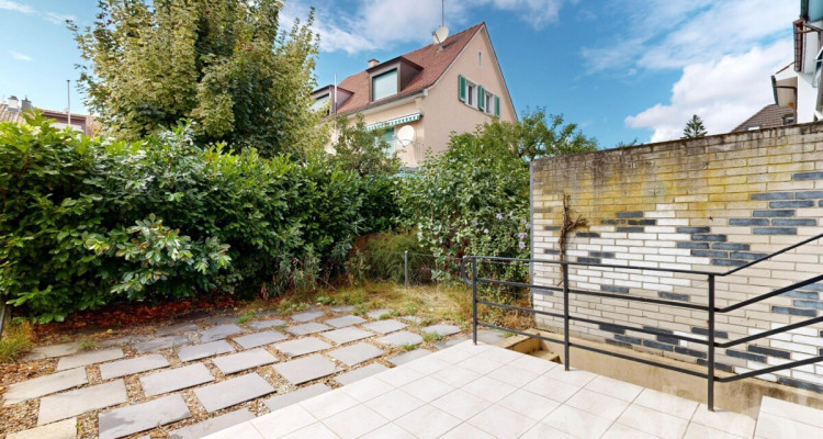 Gemütliches Reihenhaus zum Selbstgestalten im Neubadquartier image 4