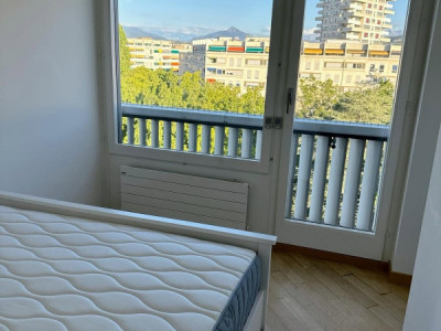 Appartement de 2 pièces avec chambre séparée image 7