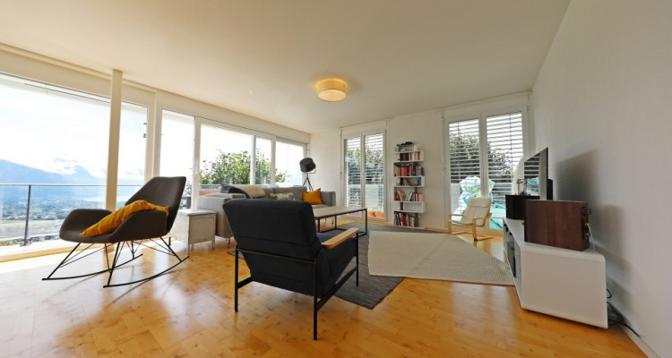 VISITE 3D - Magnifique 5.5p // 4 chambres / balcon - terrasse // vue image 3