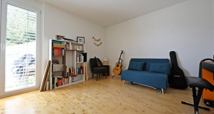 VISITE 3D - Magnifique 5.5p // 4 chambres / balcon - terrasse // vue image 7