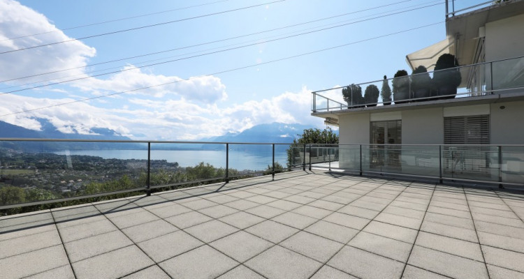 VISITE 3D - Magnifique 5.5p // 4 chambres / balcon - terrasse // vue image 9