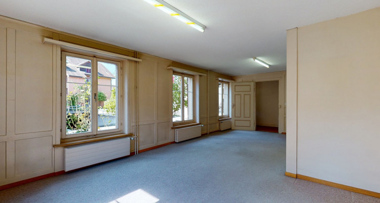 einmaliges Renovationsobjekt, ideal für Handwerker/Mehrgenerationen image 6